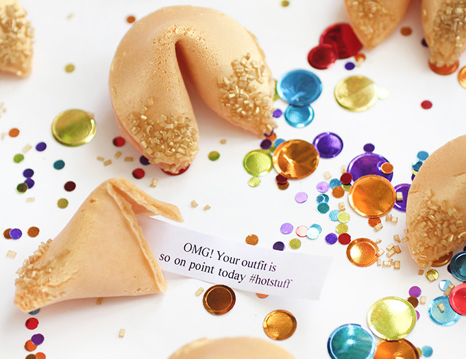 MY DIY | Gold Glitter Fortune Cookie - I SPY DIY