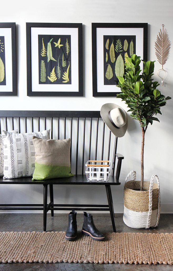 I SPY DESIGN | Decorating an Entryway with Greenery - I SPY DIY