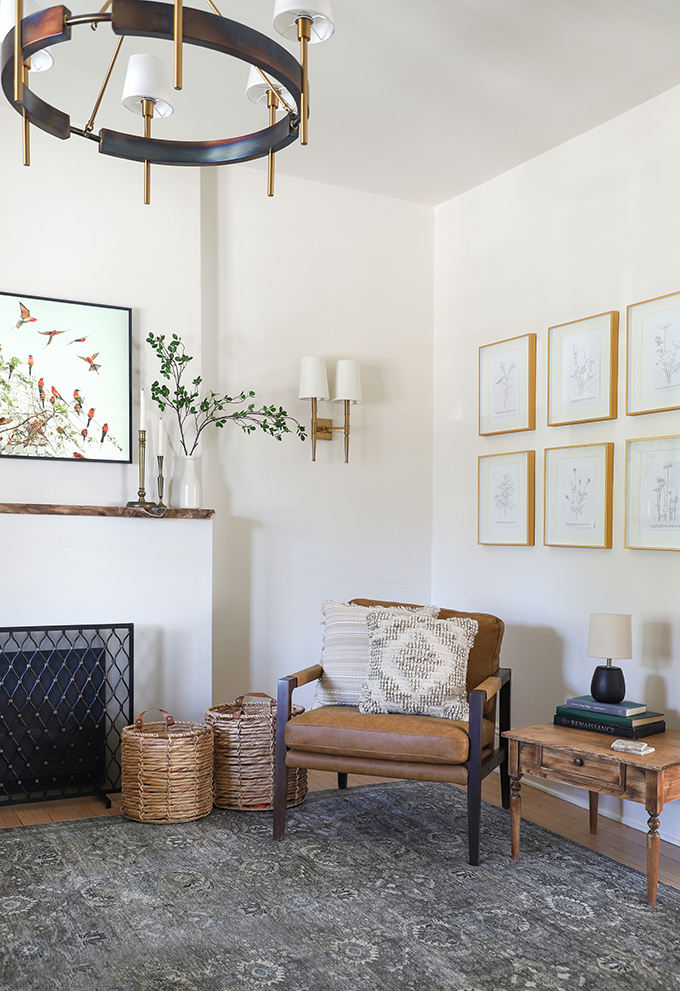 minimalist farmhouse living room with fall home decor from I Spy DIY