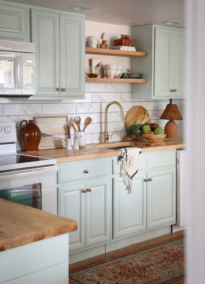 How I painted my kitchen cupboards on a budget