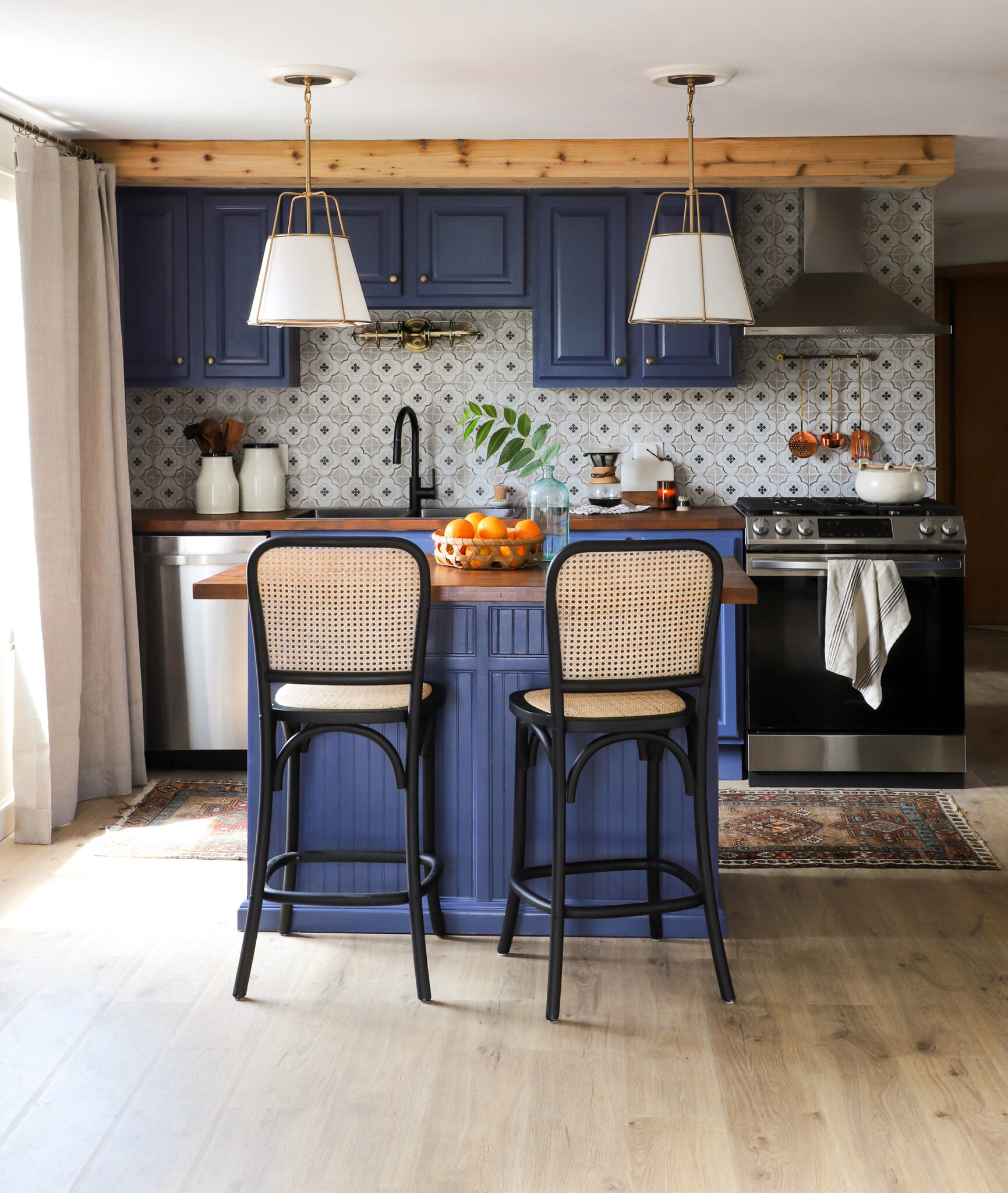 Makeover by Monday | My Sister's Kitchen 3-day Renovation - I SPY DIY