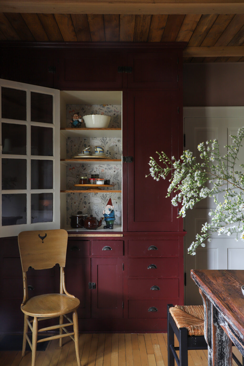 Makeover By Monday | English-Inspired Kitchen Makeover - I SPY DIY